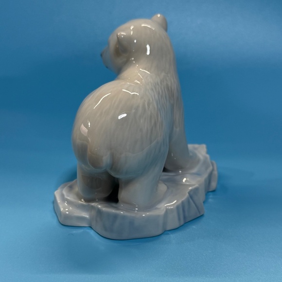 Bing & Grondahl Porcelain Polar Bear Ltd Edition 0032/5000 Figure of the Year - Picture 8 of 10